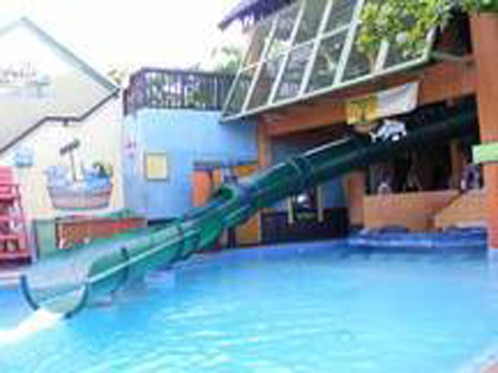 Turtle Beach Towers Apt 22 C - Ocho Rios Exterior photo